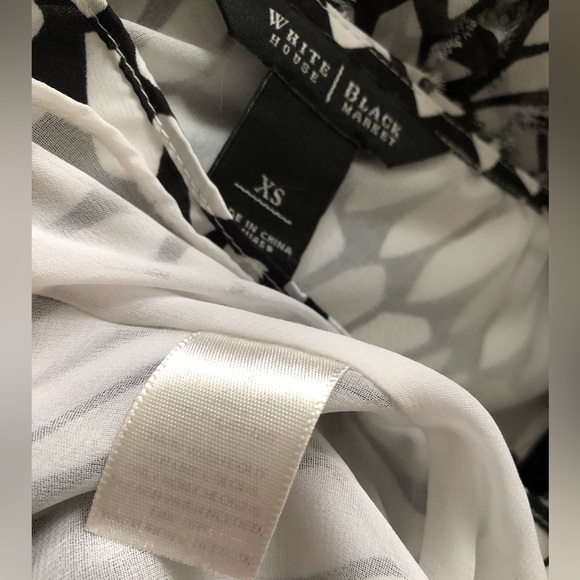 White House Black Market Belted Sleeveless Top - Picture 5 of 5